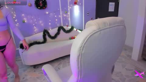Snapshot of martina_saenz1 chatting on 12.30.24 Martina  online show from 12.30.24