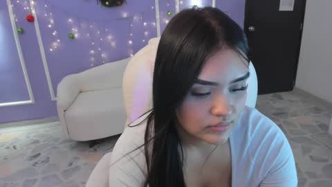 Snapshot of martina_saenz1 chatting on 01.13.25 Martina  online show from 01.13.25