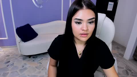 Snapshot of martina_saenz1 chatting on 02.06.25 Martina  online show from 02.06.25