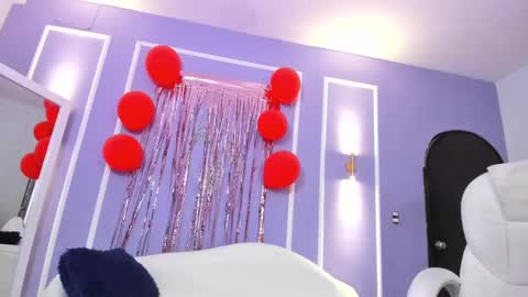Snapshot of martina_saenz1 chatting on 02.22.25 Martina  online show from 02.22.25