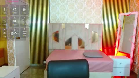 Snapshot of martina_tay chatting on 12.21.25 Hey im martina online show from 12.21.25