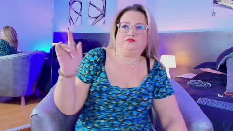 Martina Caicedo online show from 01.17.25