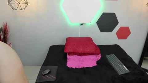 Martina online show from 12.14.24