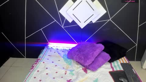 Martina online show from 02.20.25