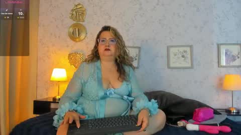 Martina Caicedo online show from 06.05.26