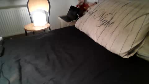 Hotguy61 online show from 09.27.25