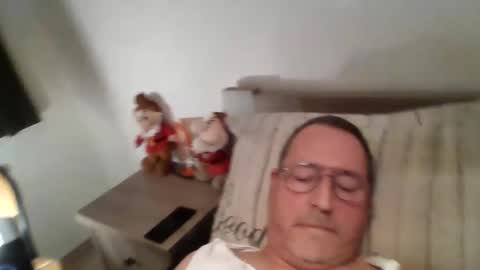 Hotguy61 online show from 10.17.25