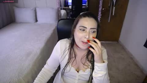 Antonella Martini online show from 12.15.25