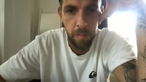 Snapshot of martinmagic467659 chatting on 10.19.25 martinmagic467659 online show from 10.19.25