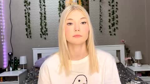 Snapshot of marvawillinghurst chatting on 01.07.26 Lisa online show from 01.07.26