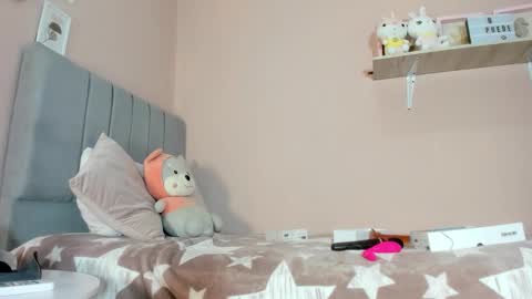 mary_cute9 online show from 11.29.25