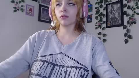 Snapshot of mary_janness chatting on 01.09.25                      100   online show from 01.09.25