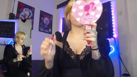 Snapshot of mary_janness chatting on 03.02.25                      100   online show from 03.02.25