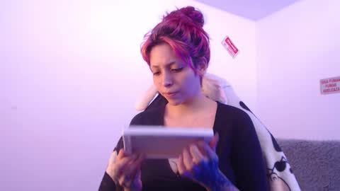 Snapshot of mary_janness chatting on 10.20.25                      100   online show from 10.20.25