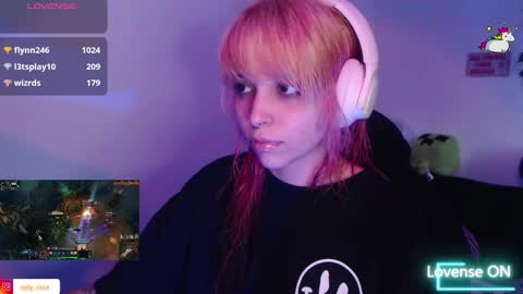                      100   online show from 12.03.25