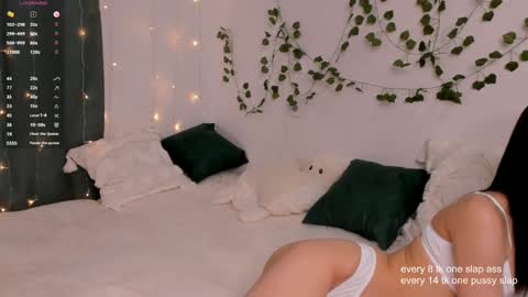 Snapshot of mary_lepson chatting on 12.13.24 Mary Lepson online show from 12.13.24
