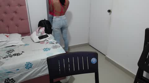 Hi guys im Mary  online show from 01.15.25