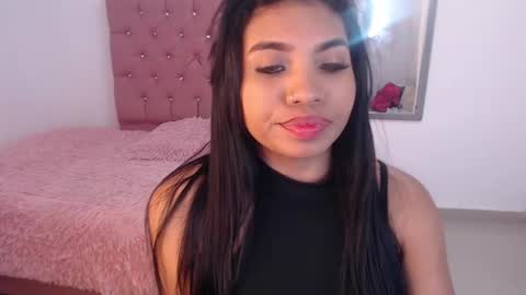 Hi guys im Mary  online show from 02.12.25