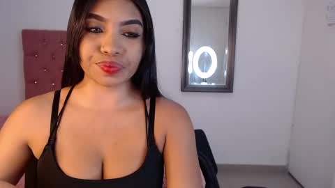 Hi guys im Mary  online show from 03.11.25