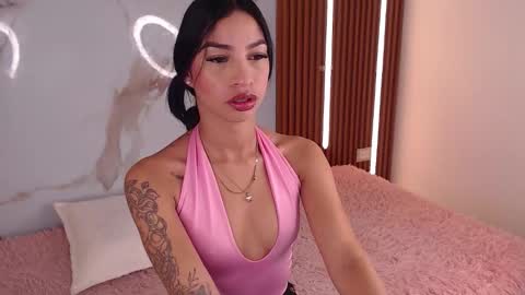 Hi guys im Mary  online show from 09.17.25