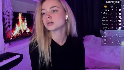 Mary online show from 11.21.25