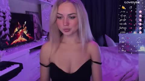 Mary online show from 11.24.25