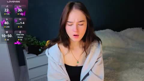 Snapshot of mary_smit chatting on 09.27.25 mary online show from 09.27.25