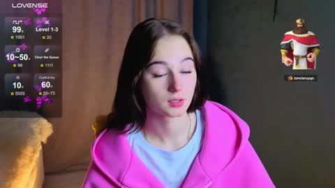 Snapshot of mary_smit chatting on 10.03.25 mary online show from 10.03.25