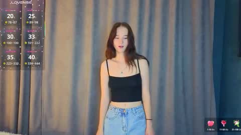 Snapshot of mary_smit chatting on 10.05.25 mary online show from 10.05.25