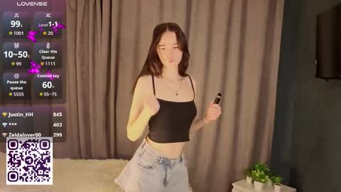 Snapshot of mary_smit chatting on 10.14.25 mary online show from 10.14.25