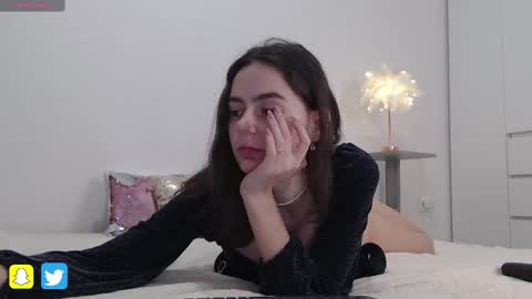 Snapshot of mary_the_queen chatting on 02.09.25 mary_the_queen online show from 02.09.25