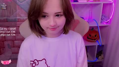 Snapshot of mary_u chatting on 10.15.25 Ur Mary online show from 10.15.25