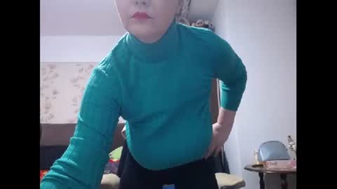 Snapshot of mary_x chatting on 01.15.25 Mary online show from 01.15.25