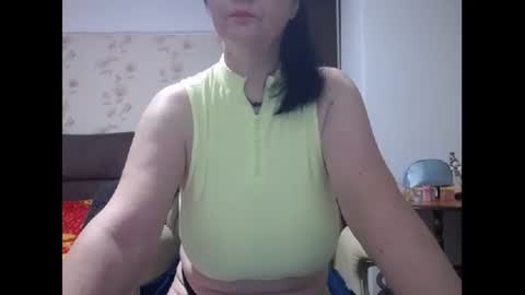 Snapshot of mary_x chatting on 02.03.25 Mary online show from 02.03.25