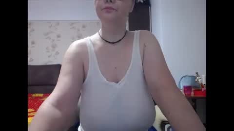 Snapshot of mary_x chatting on 02.12.25 Mary online show from 02.12.25