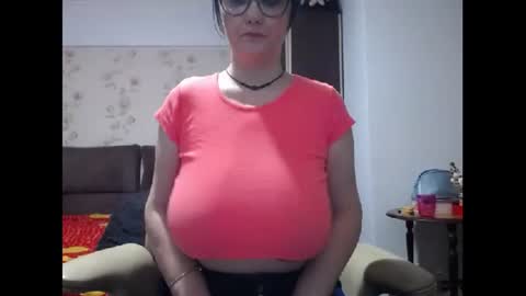 Snapshot of mary_x chatting on 02.20.25 Mary online show from 02.20.25