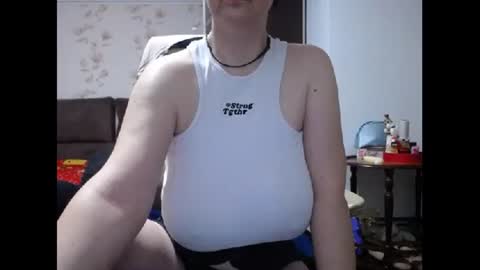 Snapshot of mary_x chatting on 02.26.25 Mary online show from 02.26.25