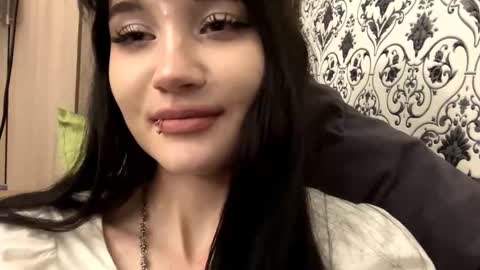 Sofia online show from 11.25.25