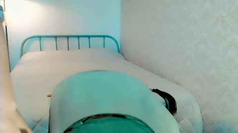 Anna online show from 04.09.26