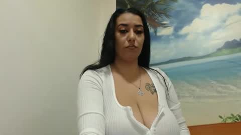 maryem online show from 10.29.25