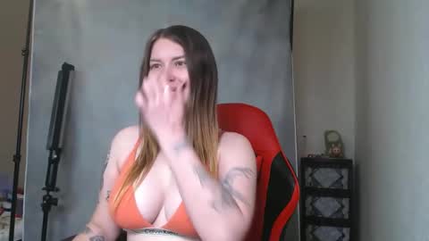 MaryHotLoves online show from 10.13.25