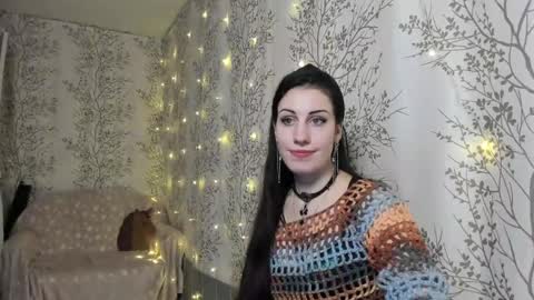 Snapshot of marylou_ chatting on 12.04.24 Mary Lou online show from 12.04.24