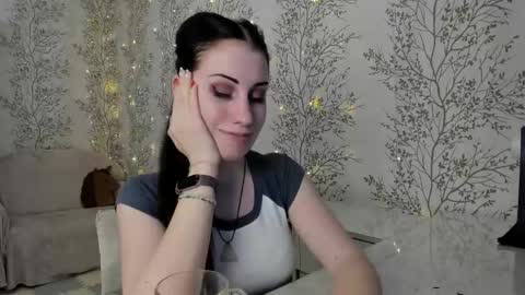 Snapshot of marylou_ chatting on 03.03.25 Mary Lou online show from 03.03.25