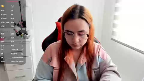 Snapshot of maryluna95 chatting on 09.23.25 Dulce Maria online show from 09.23.25