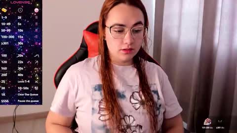 Snapshot of maryluna95 chatting on 10.07.25 Dulce Maria online show from 10.07.25