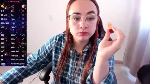 Snapshot of maryluna95 chatting on 10.21.25 Dulce Maria online show from 10.21.25