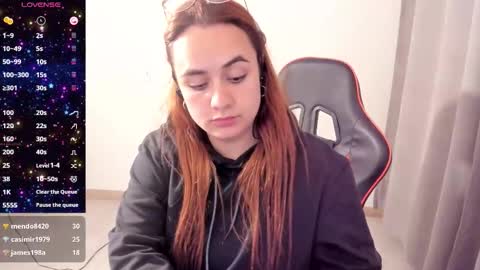 Snapshot of maryluna95 chatting on 10.31.25 Dulce Maria online show from 10.31.25