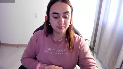 Dulce Maria online show from 04.16.26