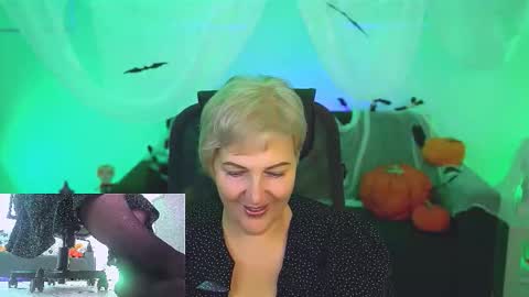 marymogan online show from 10.21.25