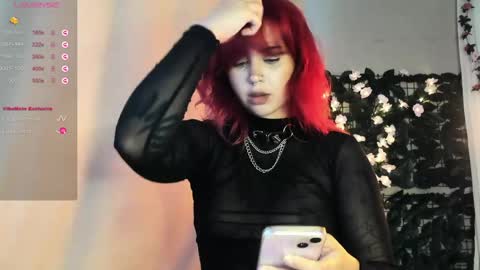 Snapshot of marynixoxo chatting on 06.08.26 Mary x online show from 06.08.26
